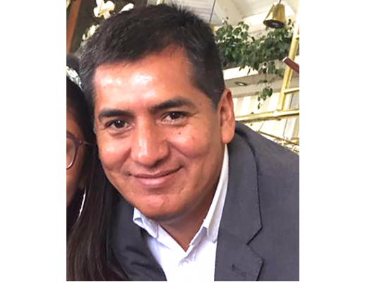 Grupo Ventura cerca del Estadio Nacional