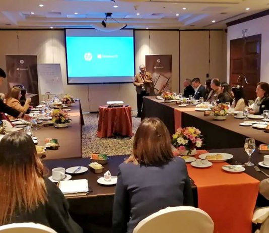 Análisis y visión de la economía peruana en desayuno de HP Inc. desayuno de HP Inc.