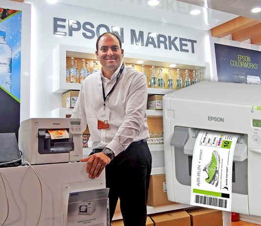 Alvaro Florez, gerente de Canales de Formato Ancho Epson.