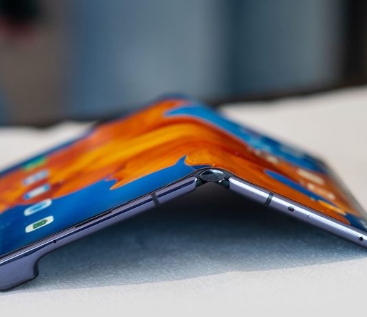 Envíos de smartphones plegables superarán los 30 millones en 2024