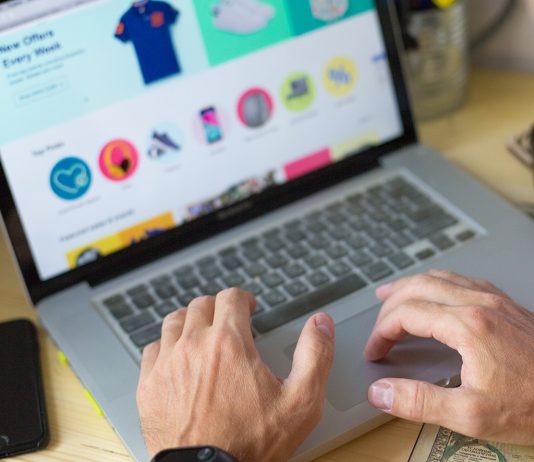 Consumidores esperan una experiencia de compra omnicanal en estas fiestas