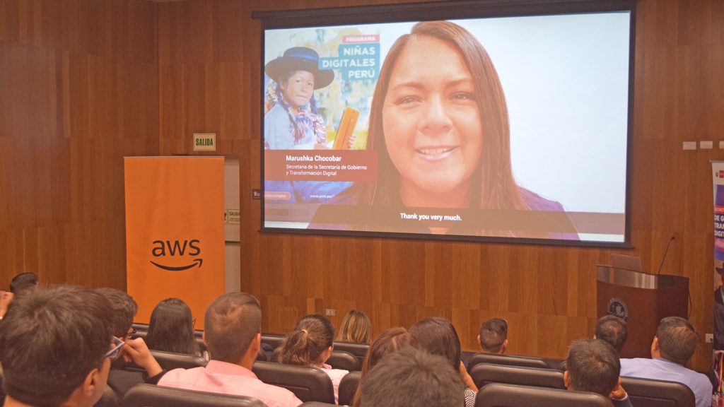 AWS capacitó a 490 funcionarios para impulsar la transformación digital ...