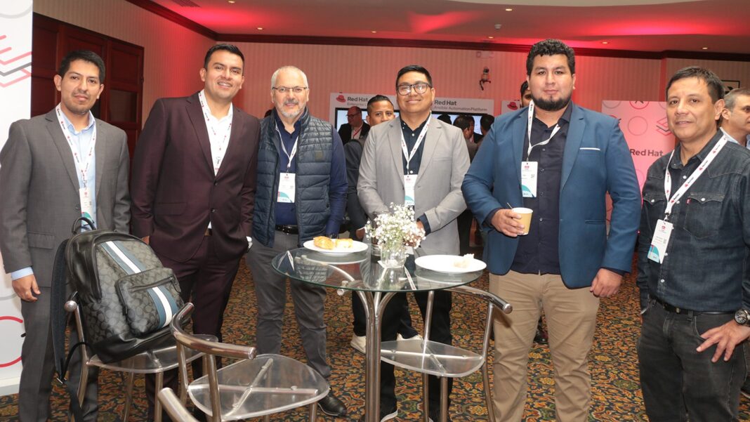 Red Hat Summit: Connect Lima mostró la vision de la IA, nube híbrida y ...
