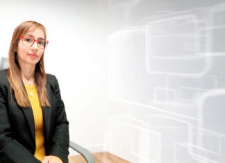 Sandra Buendía, coordinadora regional de las Unidades de Educación y Servicios de Licencias OnLine.