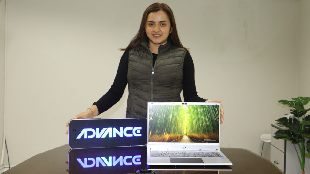 Karina Díaz, coordinadora de Marketing de Advance.