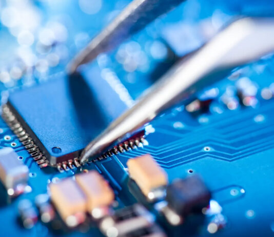 OMDIA-SEMICONDUCTORES-CRECE-CTI-972