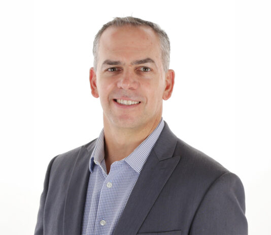 La trampa de los commodities: ¿Cómo escapar de la guerra de precios en el sector TI? CARLOS-DE-LOS-HEROS-ARTÍCULO-CTI-982