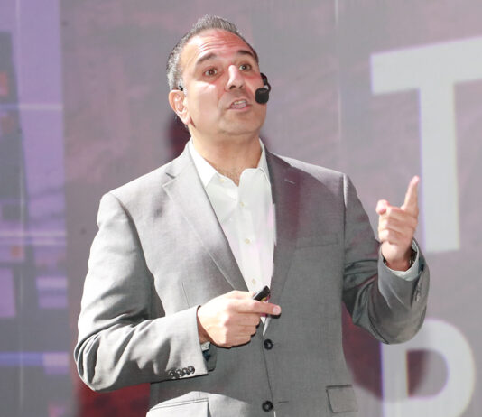 Andrés Becerra, gerente general de Lenovo Perú