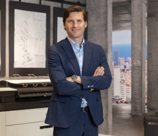 Daniel Martínez Vicepresidente Senior y presidente de la División de Impresión de Gran Formato HP