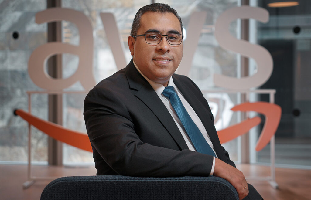 Joel Vera, Country Manager de AWS para Perú, Ecuador y Bolivia.